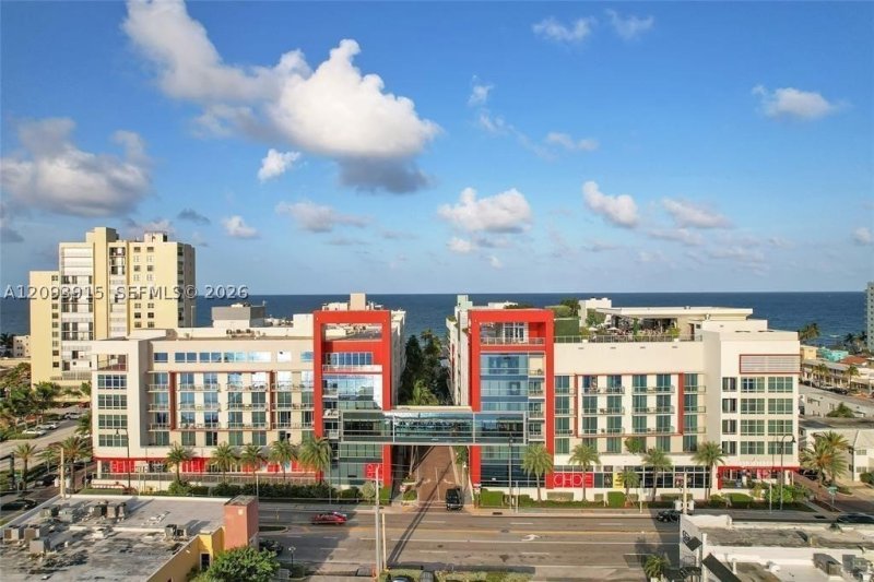 Condo for sale at Costa Hollywood S304