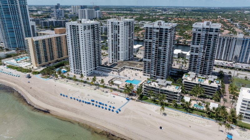 Condo for sale at Britannia at Quadomain 305