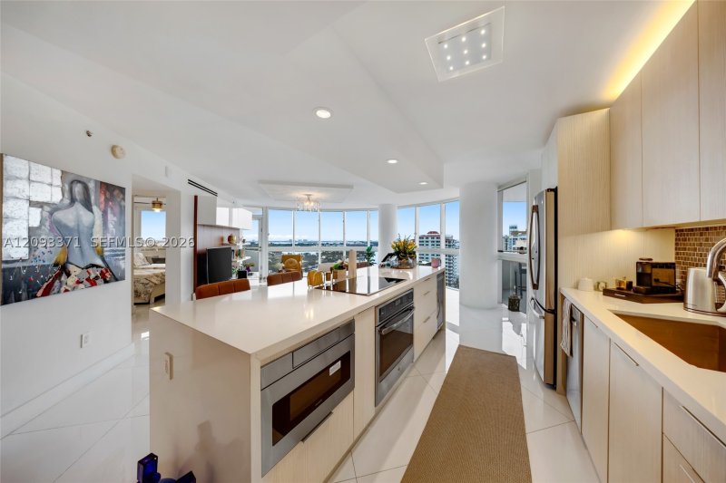 Condo for sale at La Gorce Palace 2107