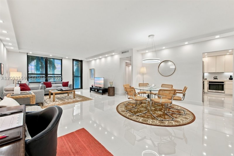 Comprar apartamento en The Plaza Bal Harbour 506