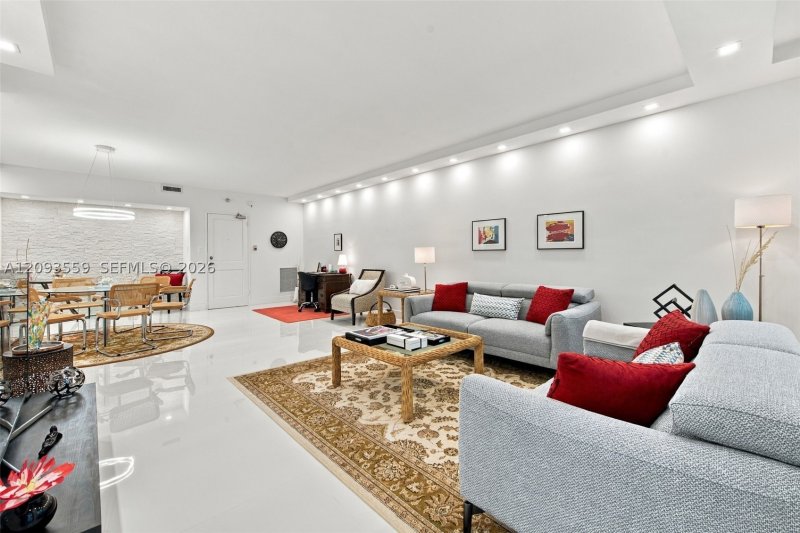 Comprar apartamento en The Plaza Bal Harbour 506