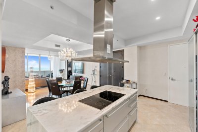 Comprar apartamento no Trump Royale 3704