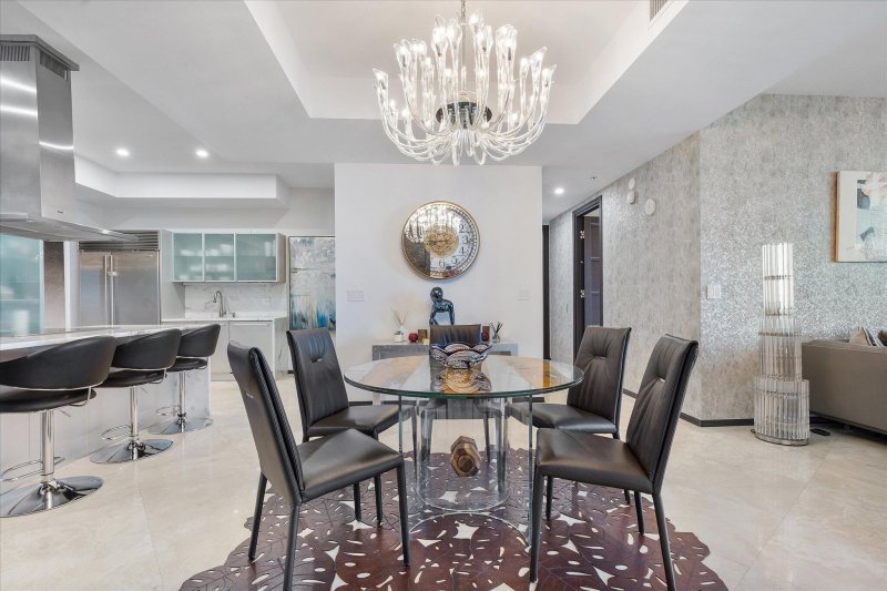 Comprar apartamento no Trump Royale 3704