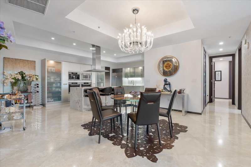 Comprar apartamento no Trump Royale 3704