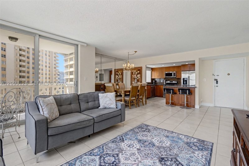 Condo for sale at Imperial Towers 609