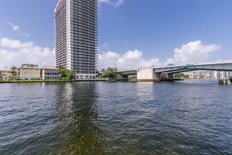 Condo for sale at Imperial Towers 609