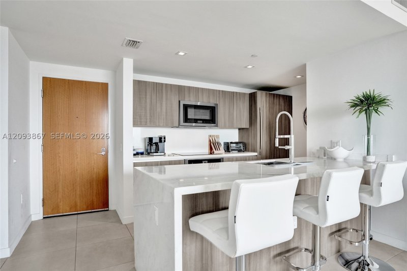 Comprar apartamento no Tiffany House 1212