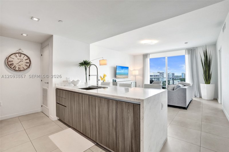 Comprar apartamento no Tiffany House 1212