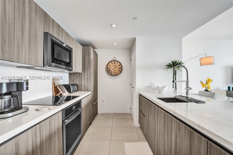 Comprar apartamento no Tiffany House 1212