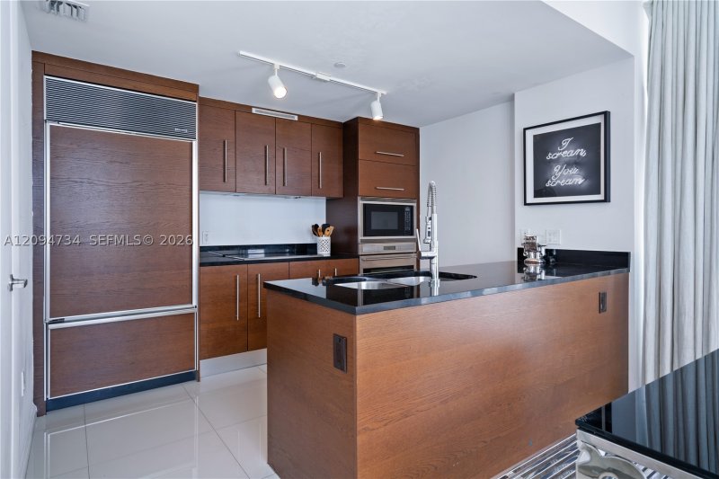 Comprar apartamento en Icon Brickell Viceroy 3904