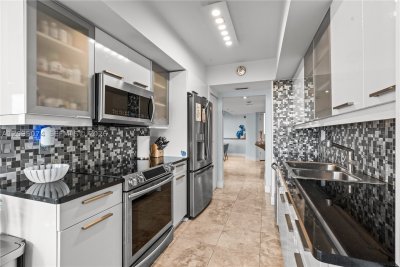 Comprar apartamento en South Tower at The Point 1703