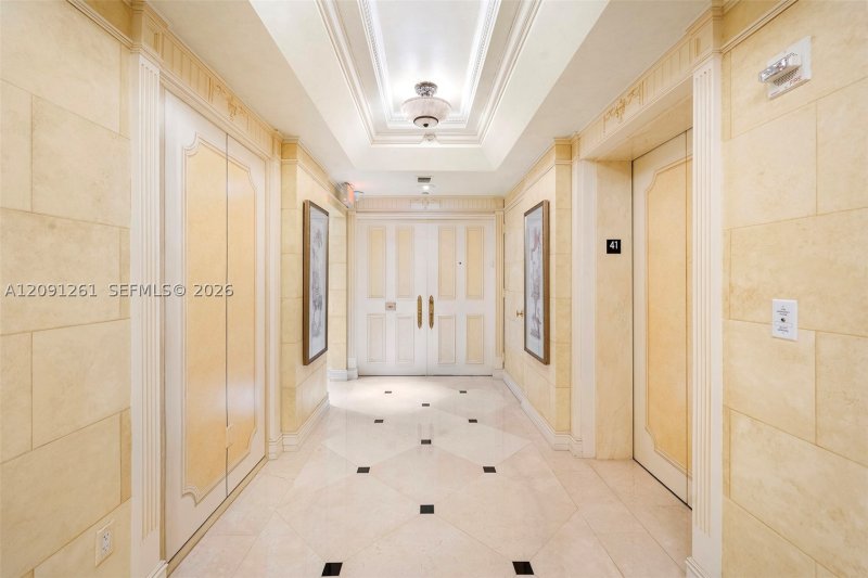Comprar apartamento en Acqualina Resort & Spa 4103