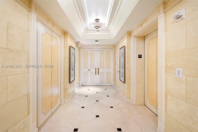 Comprar apartamento no Acqualina Resort & Spa 4103