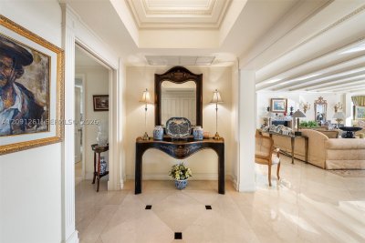 Comprar apartamento no Acqualina Resort & Spa 4103