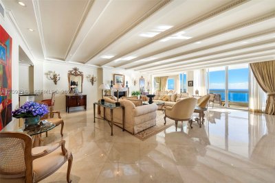 Comprar apartamento no Acqualina Resort & Spa 4103
