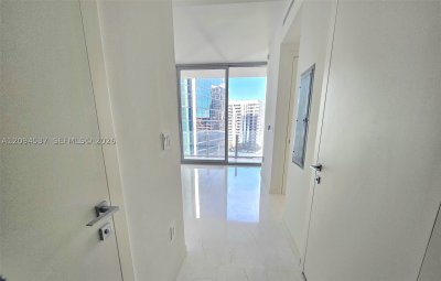 Aluguel de apartamento no Aston Martin Residences 2208W