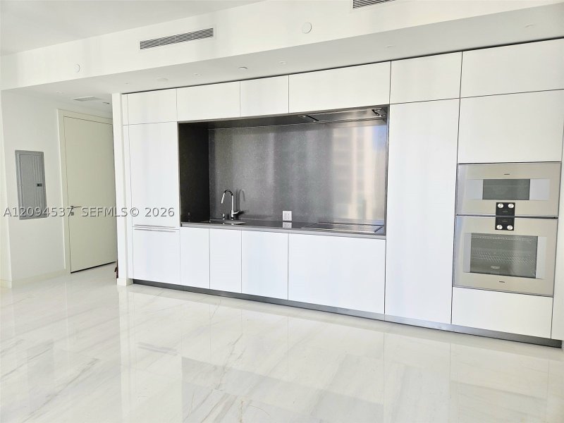Alquiler de apartamento en Aston Martin Residences 2208W