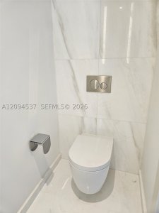 Aluguel de apartamento no Aston Martin Residences 2208W