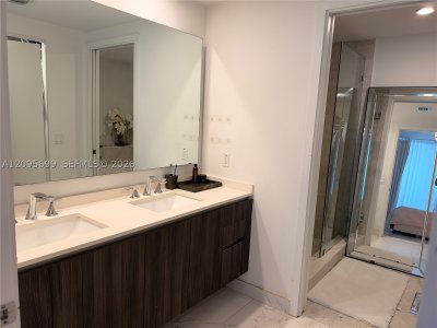 Comprar apartamento no Aria on The Bay 2205