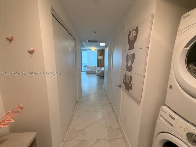 Comprar apartamento no Aria on The Bay 2205
