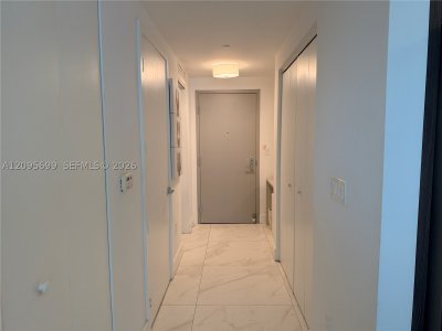 Comprar apartamento no Aria on The Bay 2205