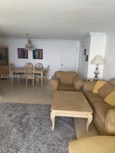 Aluguel de apartamento no Parker Dorado 1204