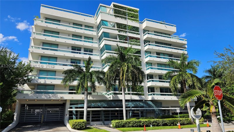 Comprar apartamento en The Club at Bay Harbor 804
