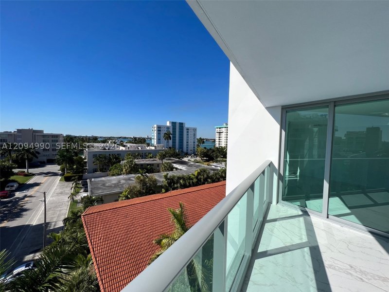 Aluguel de apartamento no The Palms Residences 704