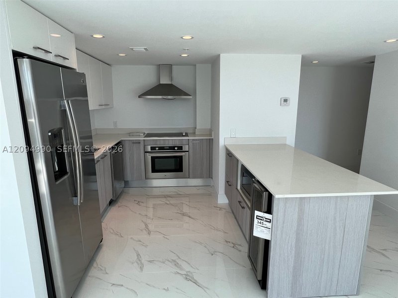 Aluguel de apartamento no The Palms Residences 704