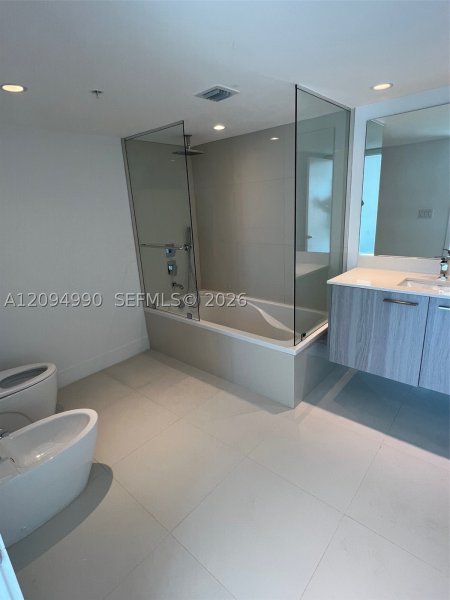 Aluguel de apartamento no The Palms Residences 704