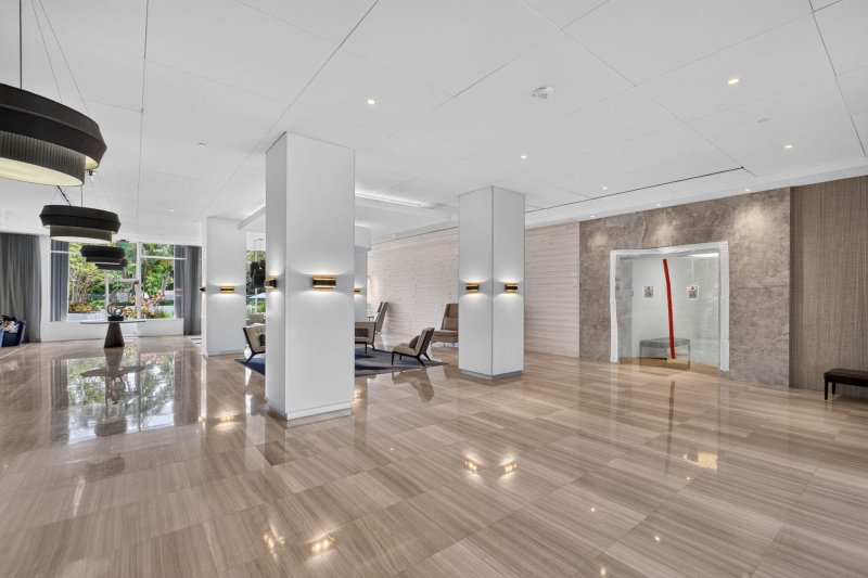 Condo for sale at Arlen House 620