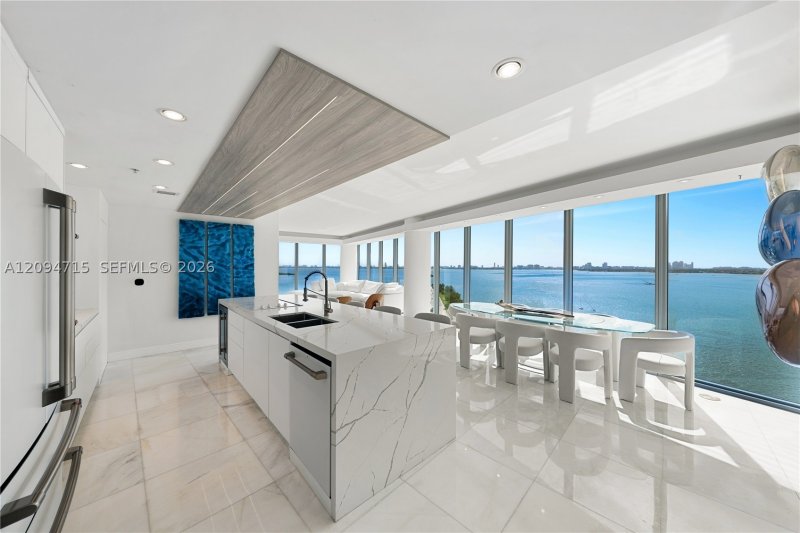 Comprar apartamento en Blue Condominium 1612