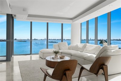 Comprar apartamento en Blue Condominium 1612