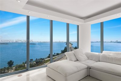 Comprar apartamento en Blue Condominium 1612