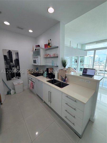 Apartment for rent at One Miami West Tower LPH-06