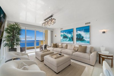 Comprar apartamento en Acqualina Resort & Spa 2301