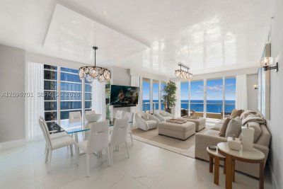 Comprar apartamento en Acqualina Resort & Spa 2301