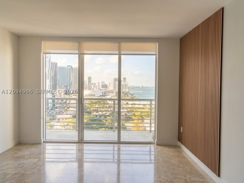Comprar apartamento en One Miami East Tower 2722