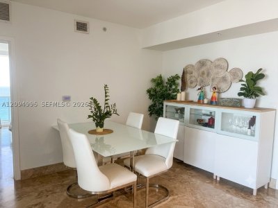 Comprar apartamento en One Miami East Tower 2722