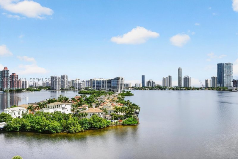 Alquiler de apartamento en 3000 Williams Island 1103