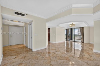 Alquiler de apartamento en 3000 Williams Island 1103