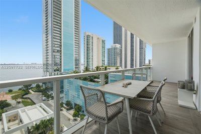 Bay House Apt #1204
