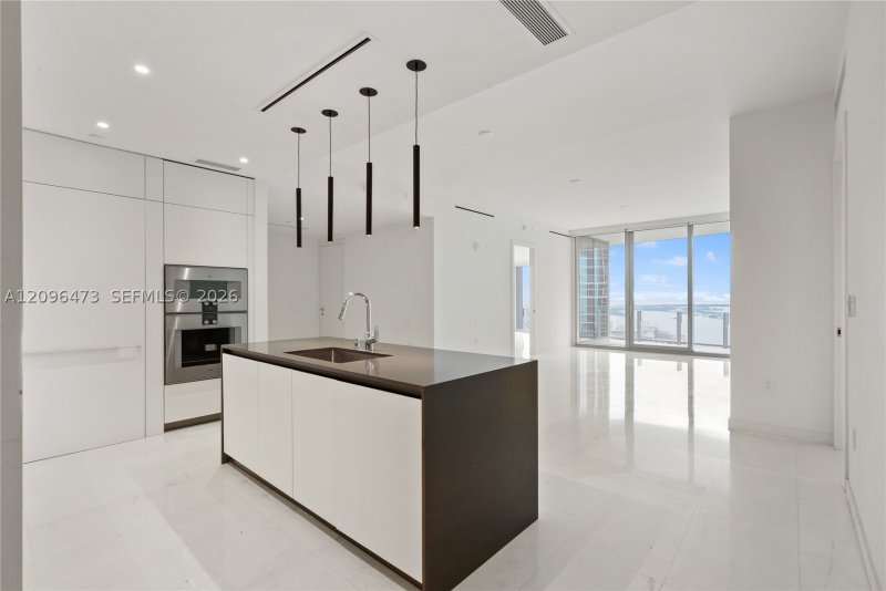 Alquiler de apartamento en Aston Martin Residences 3805W