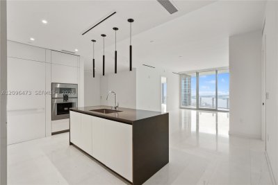 Alquiler de apartamento en Aston Martin Residences 3805W