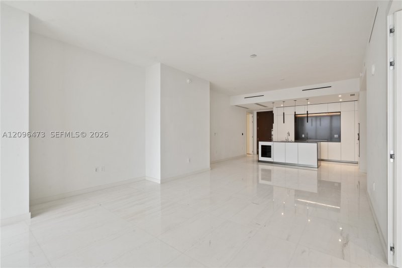 Alquiler de apartamento en Aston Martin Residences 3805W