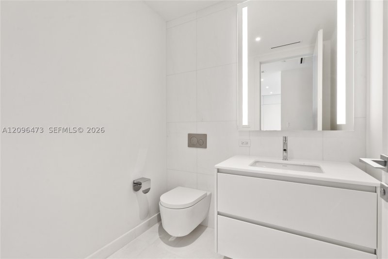 Alquiler de apartamento en Aston Martin Residences 3805W