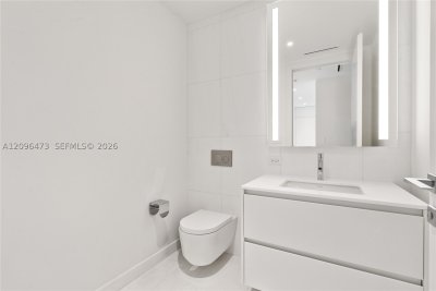 Alquiler de apartamento en Aston Martin Residences 3805W
