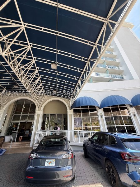 Condo for sale at Aventura Beach Club 711
