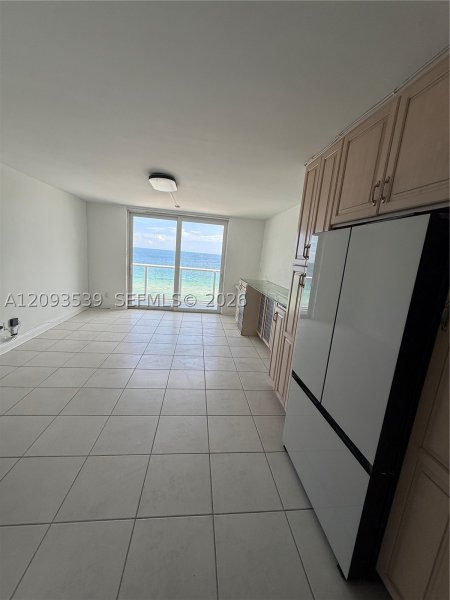 Condo for sale at Aventura Beach Club 711