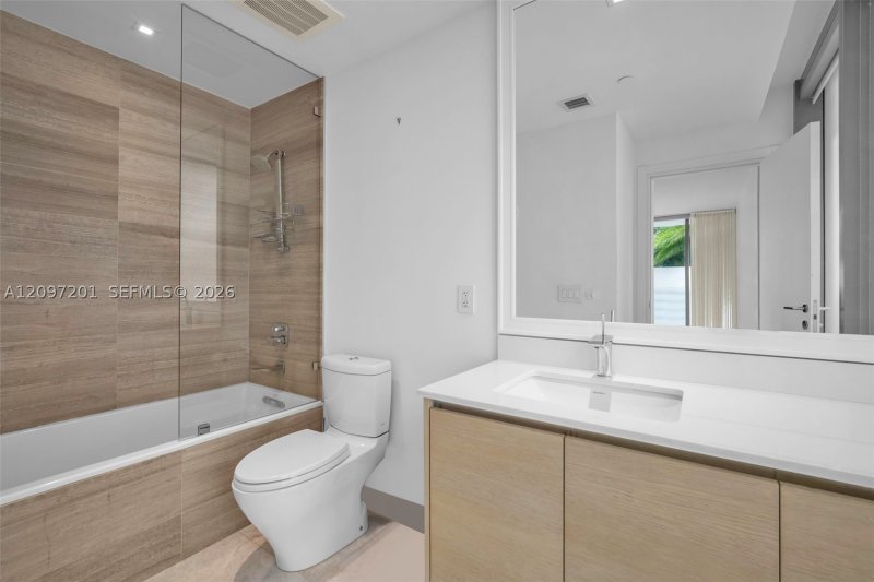 Comprar apartamento no Ocean Seven 1